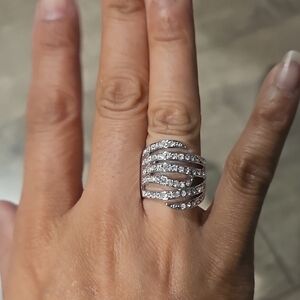 Elegant Silver and White Crystal Ring